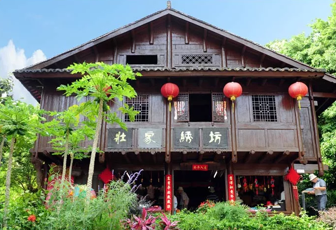 游玩景点三大国际特色表演